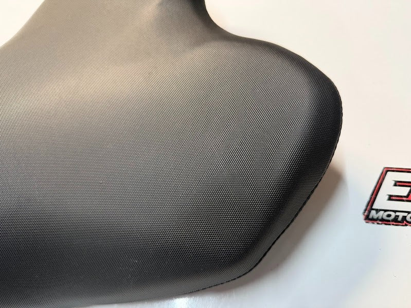 Rider Seat Suzuki GSXR 1000 2012-2016 OEM 45100-47H11-DW2