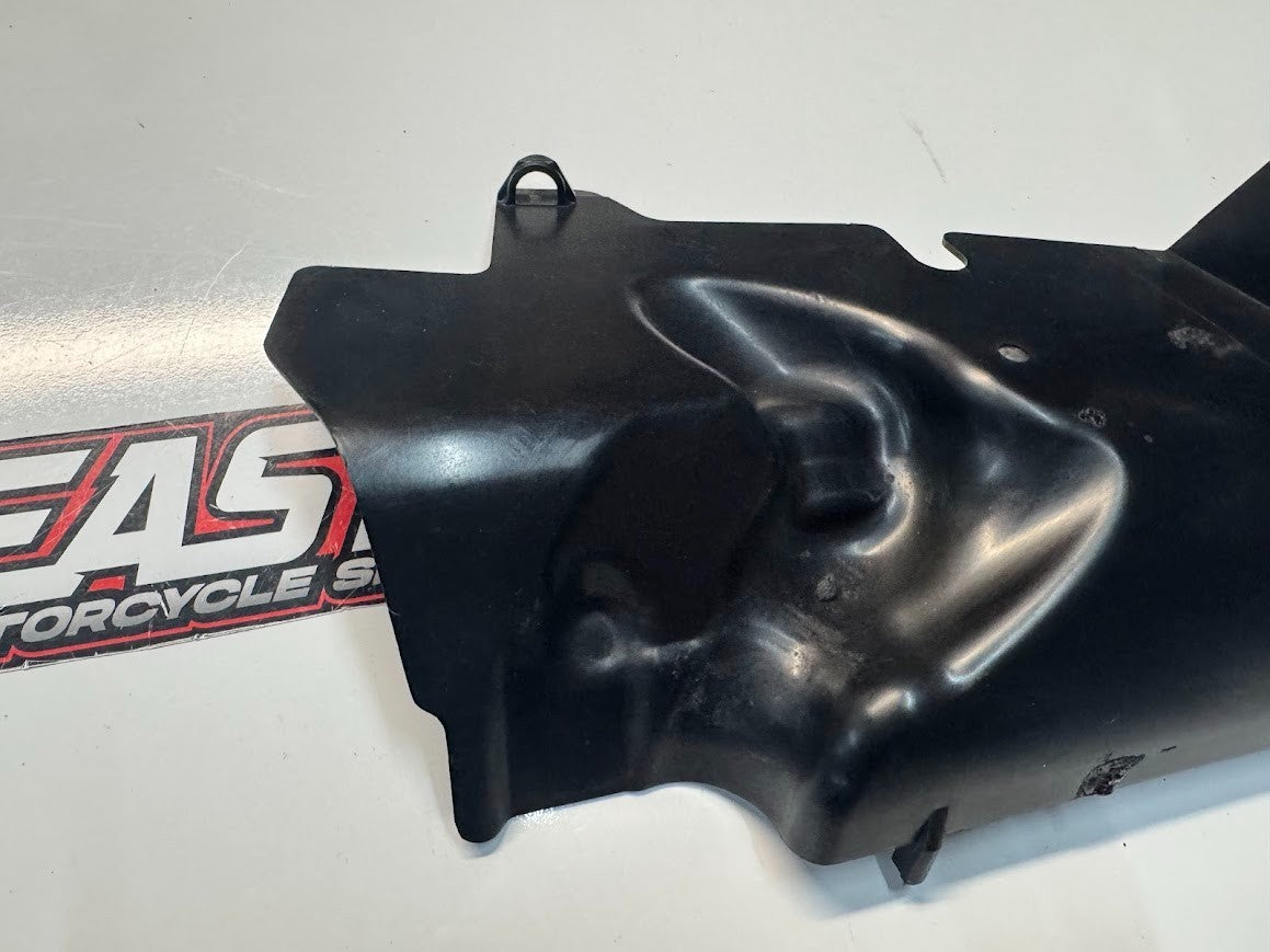 Suzuki GSXR 1000 2007-2008 Radiator Heat Shield OEM Genuine 17771-21H00