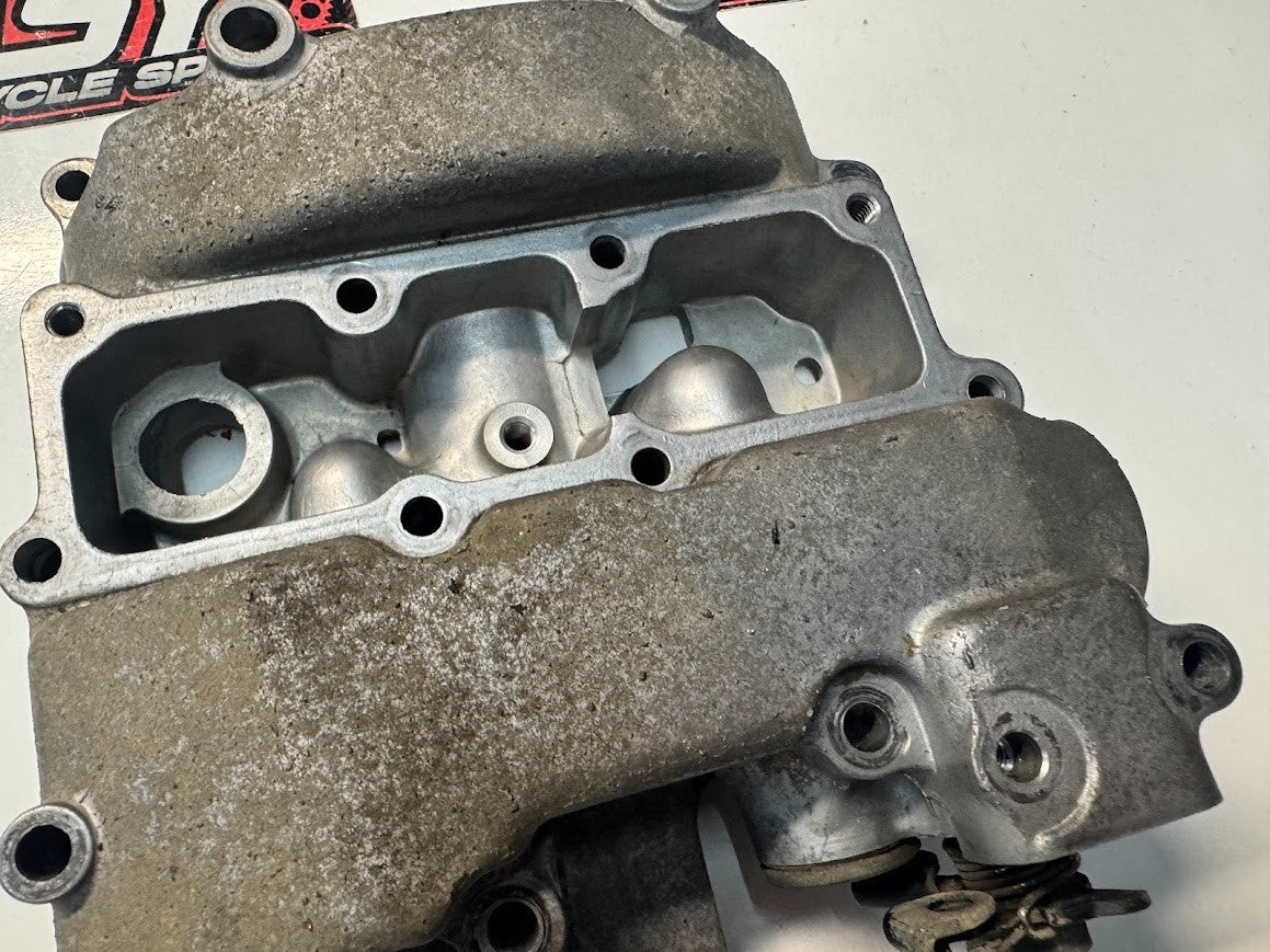 Suzuki VL 1500 Intruder 1998-2004 Front Cylinder Head Cover OEM 11101-10F00