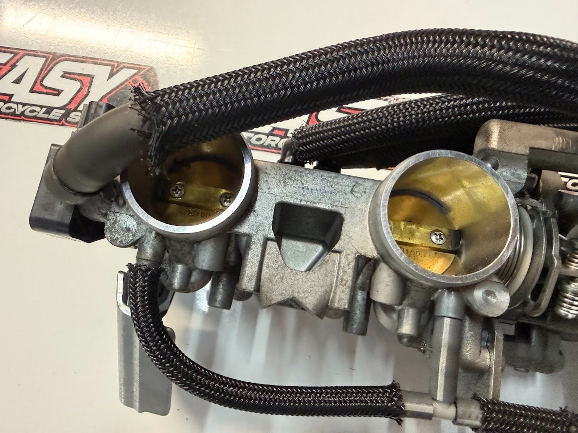 Throttle Bodies TPS Suzuki GSF 1250 S Bandit 2007-2016 OEM 13405-18H02