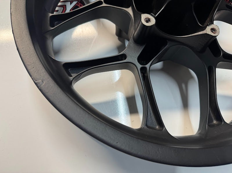 Yamaha YZF R1 2020 Front Wheel Rim OEM Genuine 2CR-25168-00 *READ DESCRIPTION*