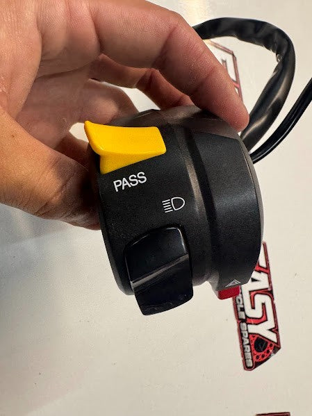 Suzuki GSXR 1000 2007-2008 LH Switch Block Buttons OEM Genuine 37400-21H12