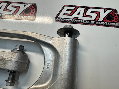 Suzuki GSXR 1000 2007-2008 Shock Linkages OEM Genuine 62600-21810