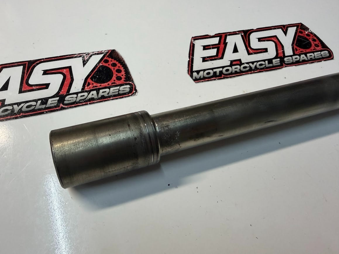 Front Wheel Axle Suzuki GSXR 1000 2005-2008 OEM 54711-41G00