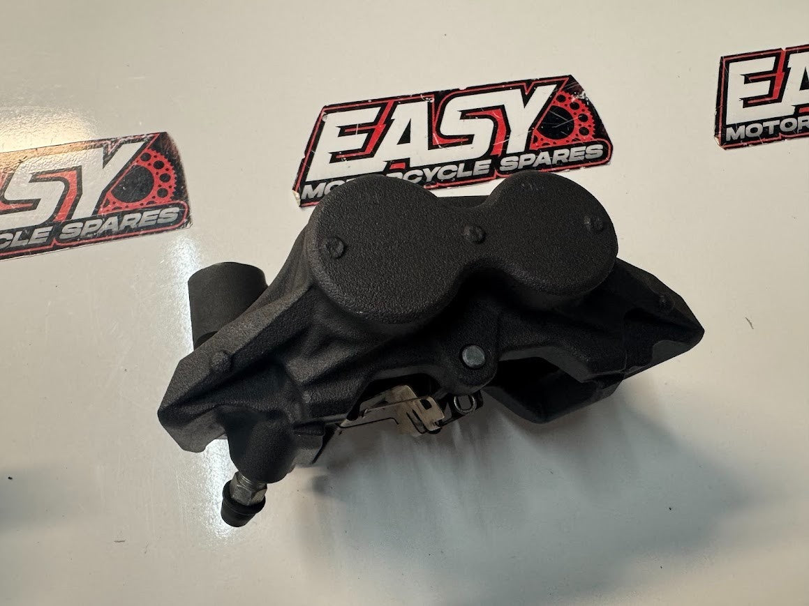 Yamaha YZF R1 2015-2019 Front Brake Calipers OEM Genuine 2CR-2580U-00