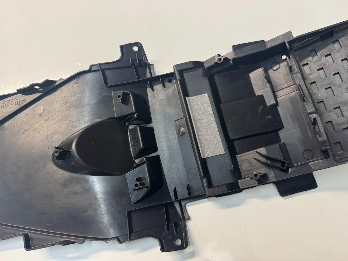Suzuki GSXR 1000 2009-2016 Rear Fender Inner Tail OEM Genuine 63111-47H10