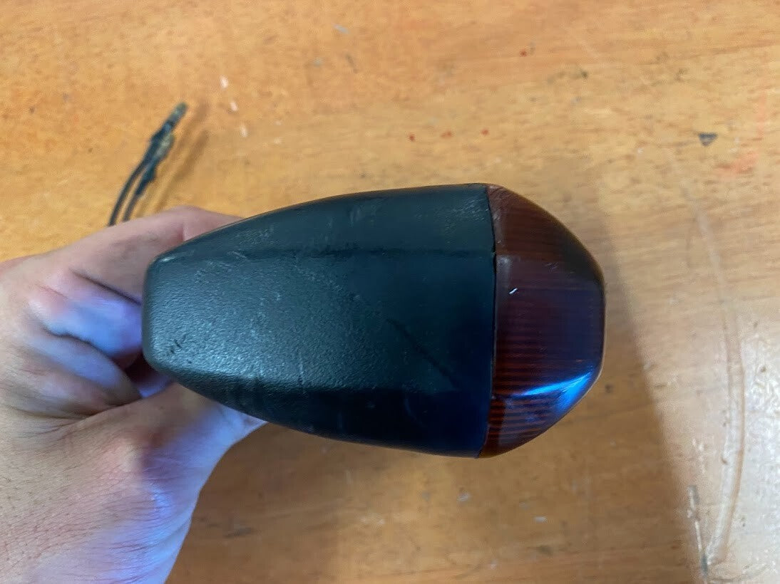 Front Left Blinker Yamaha FZS 600 1998
