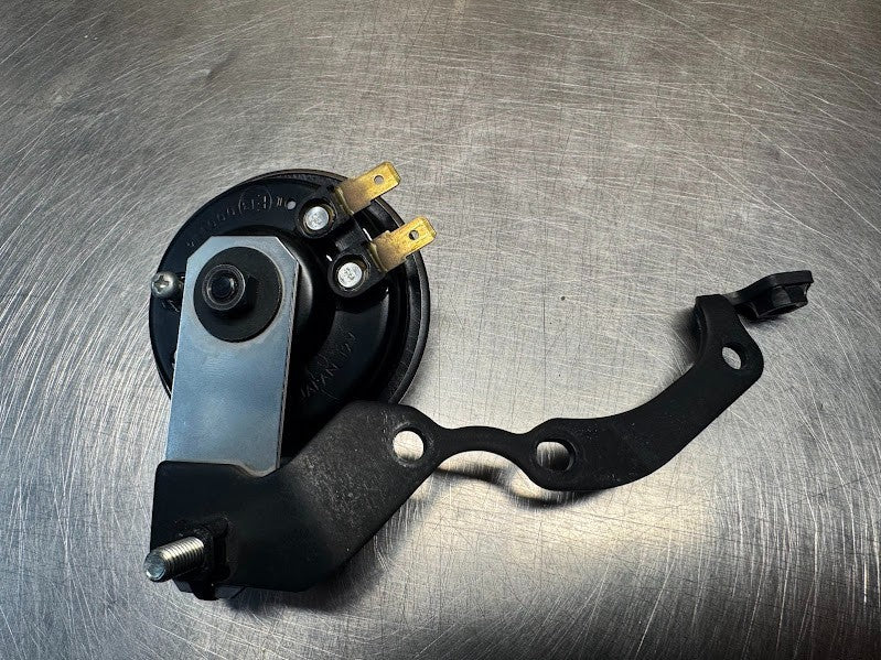 Yamaha YZF R1 2017-2025 Horn & Bracket OEM Genuine B67-83371-00