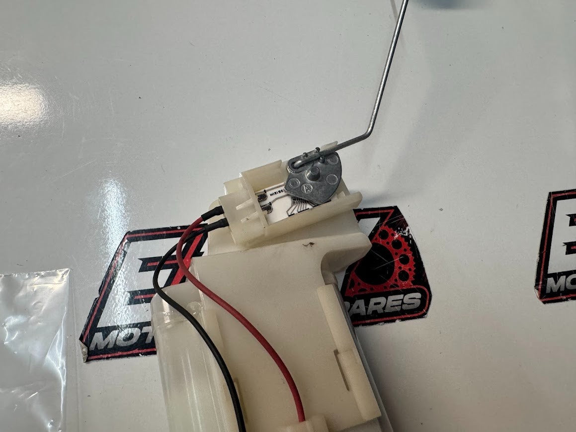 Kawasaki Vulcan S 650 2015-2025 Fuel Pump Assembly OEM Genuine 49040-0738