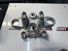 BMW F800 ST 2009 Triple Tree Set OEM Genuine 31427724818