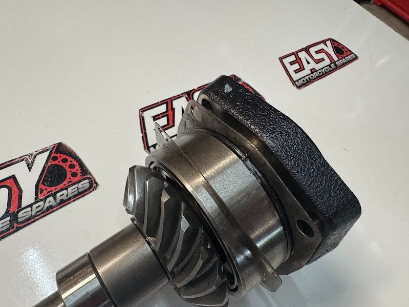 Suzuki VL 1500 Intruder 1998-2009 Secondary Gear Housing Set OEM 24900-10810