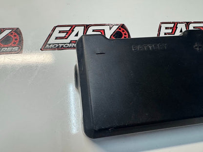 Suzuki VL 1500 Intruder 1998-2009 Upper Battery Cover OEM Genuine 41549-10F02