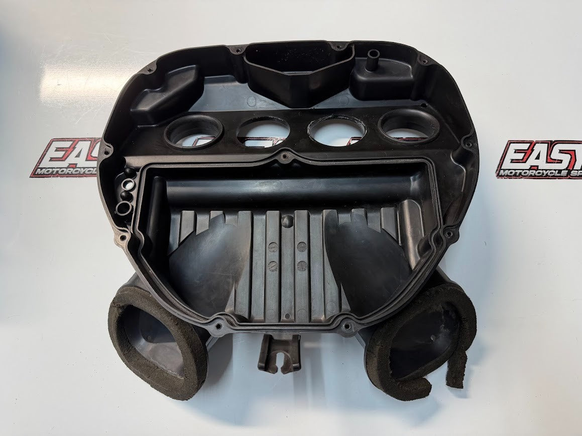 Airbox Cleaner Case Lower Suzuki GSXR 1000 2007-2008 OEM 13700-21H00 #3