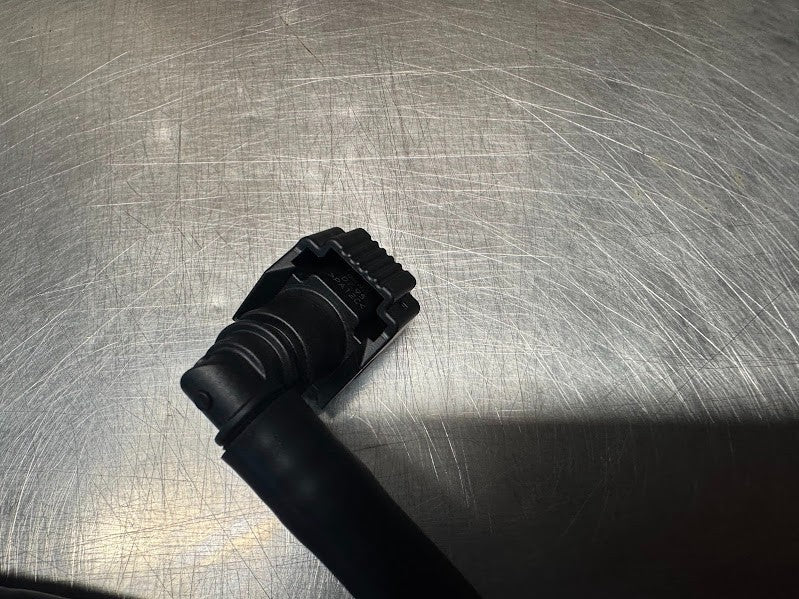 Yamaha YZF R1 2015-2019 Fuel Pipe Hose Connectors OEM Genuine 2CR-13971-00