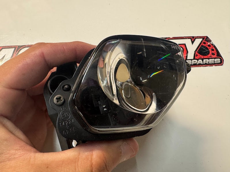Yamaha YZF R1 2015-2019 RH Headlight Unit OEM Genuine 2CR-84300-00