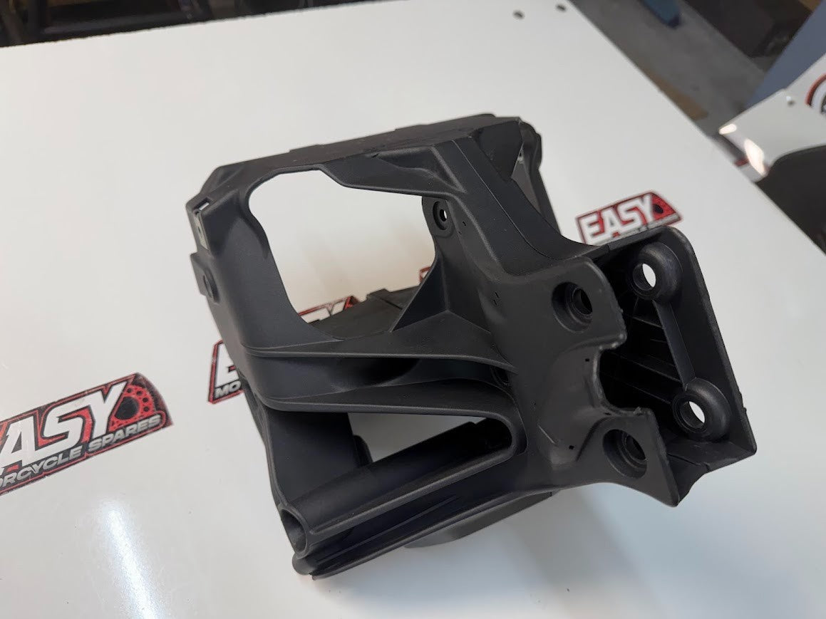 Front Fairing Stay Bracket KTM RC 390 2014-2021 OEM 90508004000