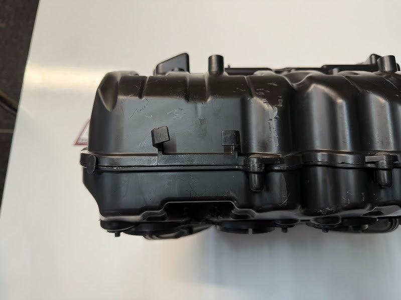 Airbox Cleaner Case Honda CBR 1000 RR 2008-2016 OEM 17220-MFL-000