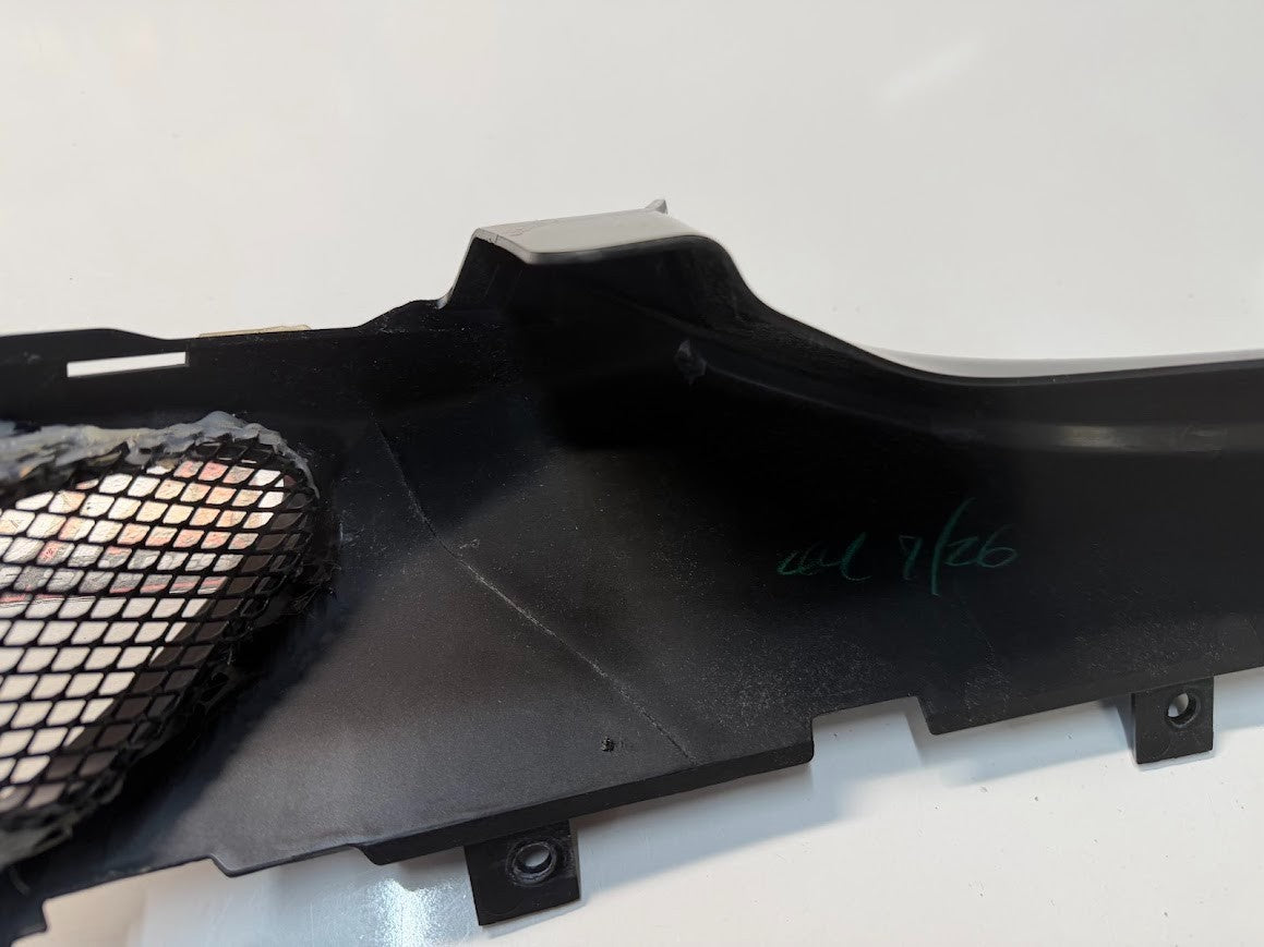 RH Air Intake Fairing Cover Suzuki GSXR 1000 2005-2006 OEM 94670-41G00-YHF