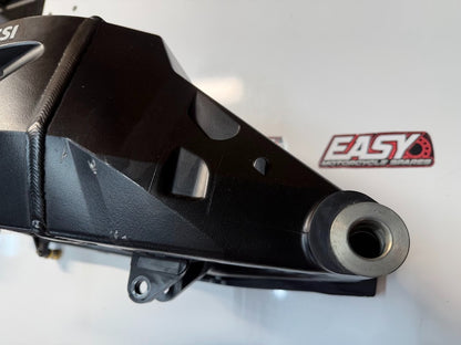 Swing Arm Suzuki GSXR 1000 2007-2008 OEM 61000-21H00-YAP Swingarm