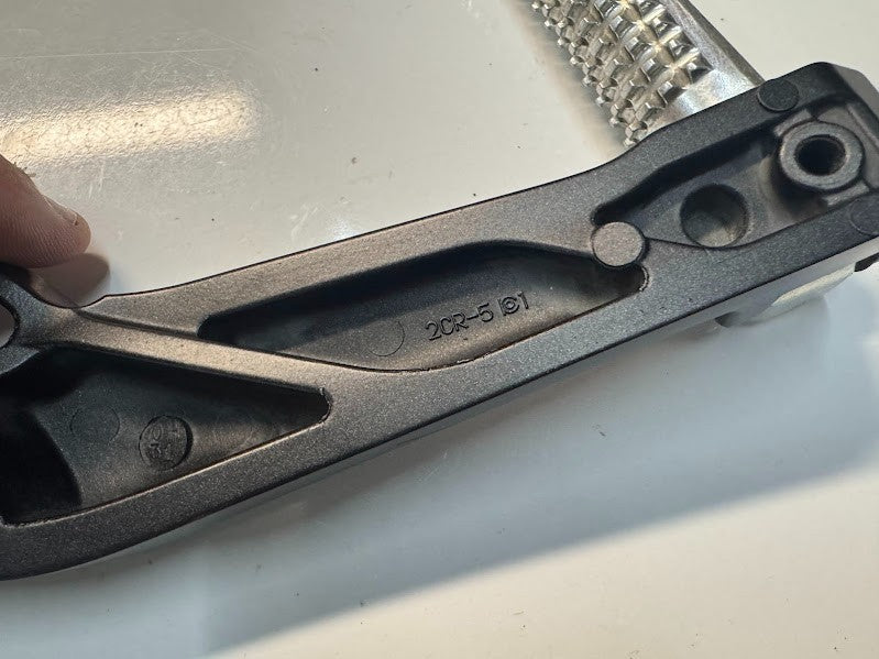 Yamaha YZF R1 2015-2025 LH RH Pillion Pegs & Brackets OEM Genuine 2CR-2741L-01