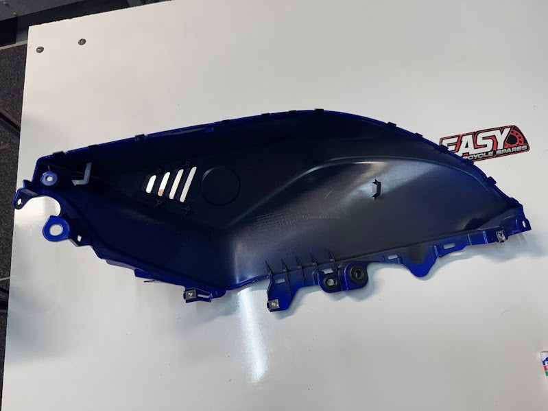 Yamaha YZF R7 2022-2025 RH Tank Fairing Cover OEM Genuine BEB-24139-00