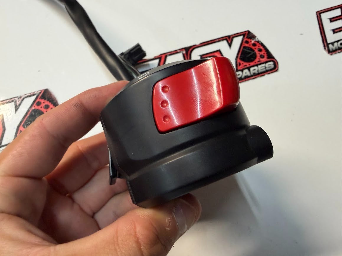 RH Switch Block Controls Suzuki GSF 1250 S Bandit 2007-2016 OEM 37200-38G30