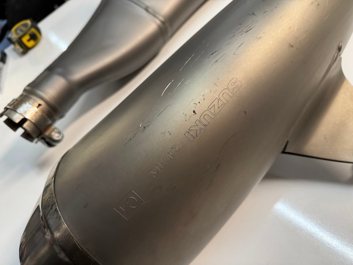 Muffler Exhaust Silencer Suzuki GSXR 1000 2009-2011 OEM 14340-47H10