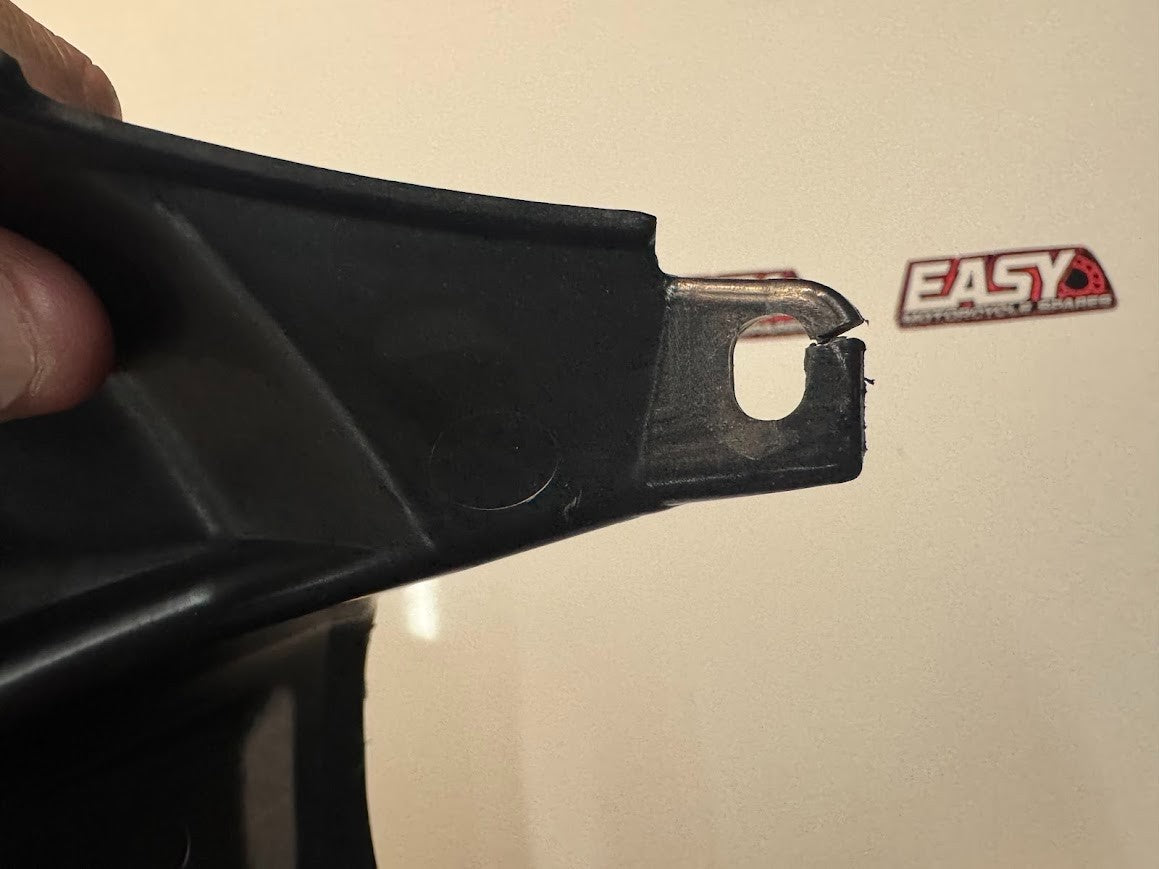 Yamaha YZF R7 2022-2025 Rear Fender Hugger Mudguard OEM Genuine B34-F1650-02