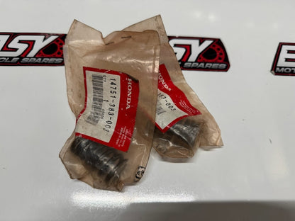 Honda SPRING, VALVE (OUTER) 14751-383-0030 x2