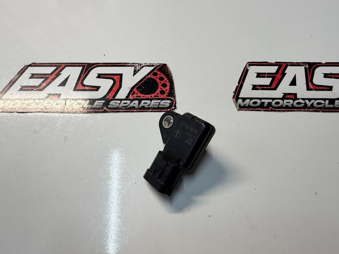 Air Pressure Sensor Kawasaki Vulcan VN900 Classic 2006-2022 OEM 21176-0058