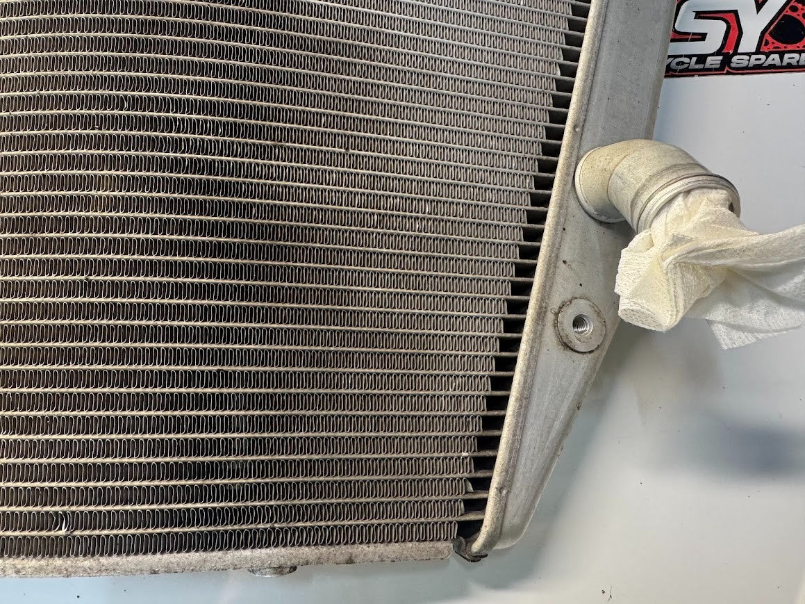 Suzuki GSXR 1000 2009-2016 Radiator OEM Genuine 17710-47H10