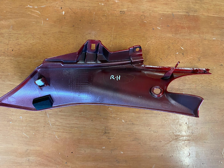 RH Tank Lid Honda CBR 250R 2011