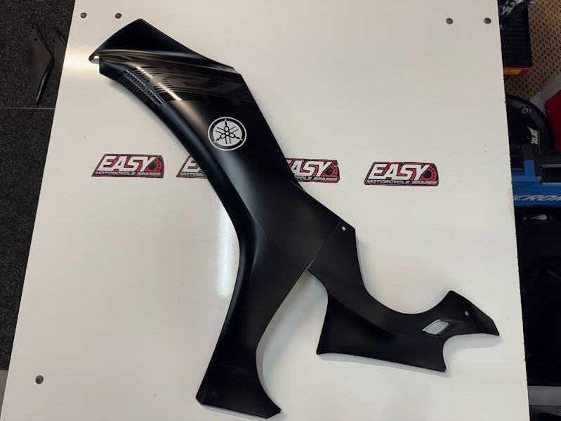 Yamaha YZF R1 2020-2021 LH Main Fairing OEM Genuine B3L-2835U-00