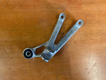 RH Pillion Peg Bracket Yamaha R1 2000