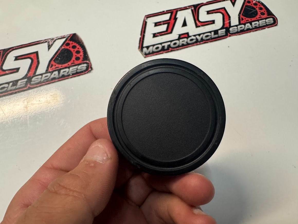 Suzuki VL 1500 Intruder 2003 Frame Cap OEM Genuine