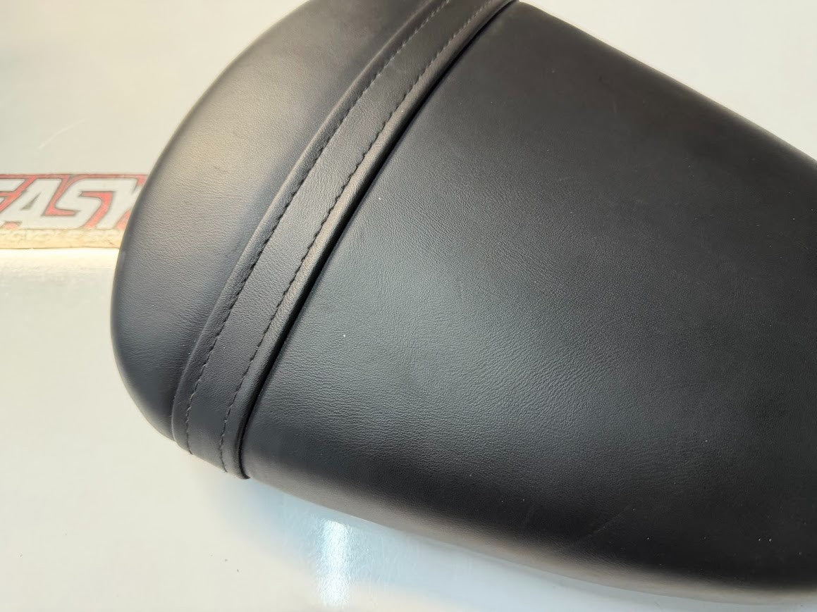 Pillion Passenger Seat Suzuki GSXR 1000 2007-2008 Aftermarket