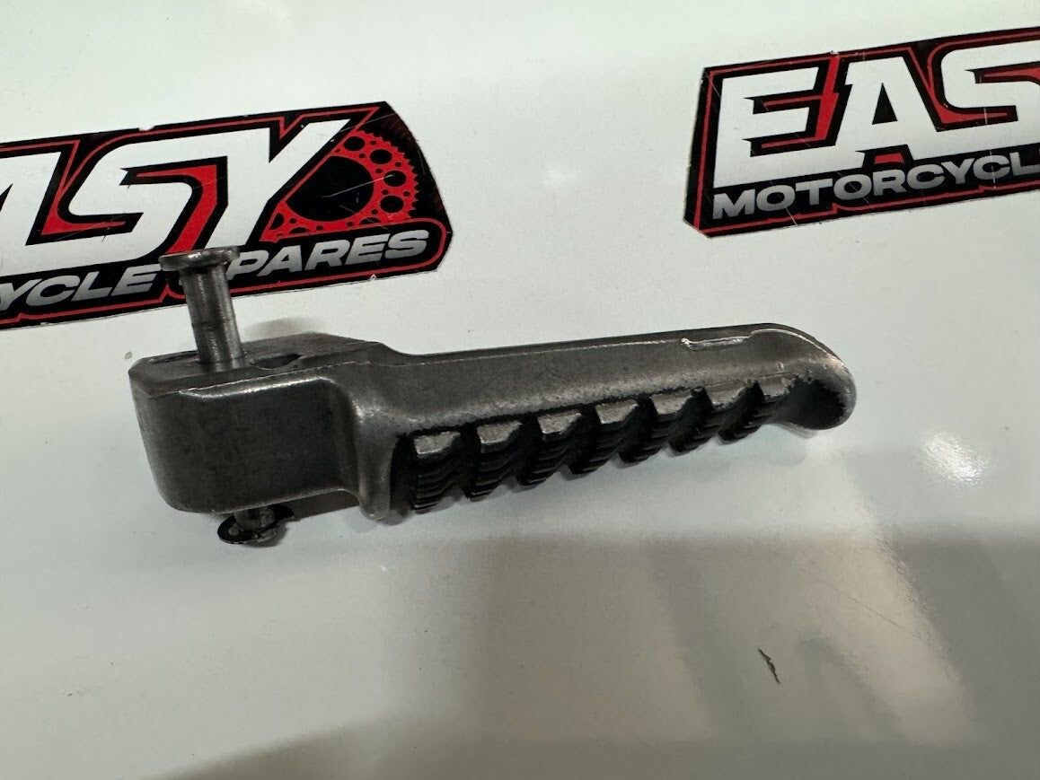 LH Pillion Peg Kawasaki ER-6F 06-08 2007 34028-0004