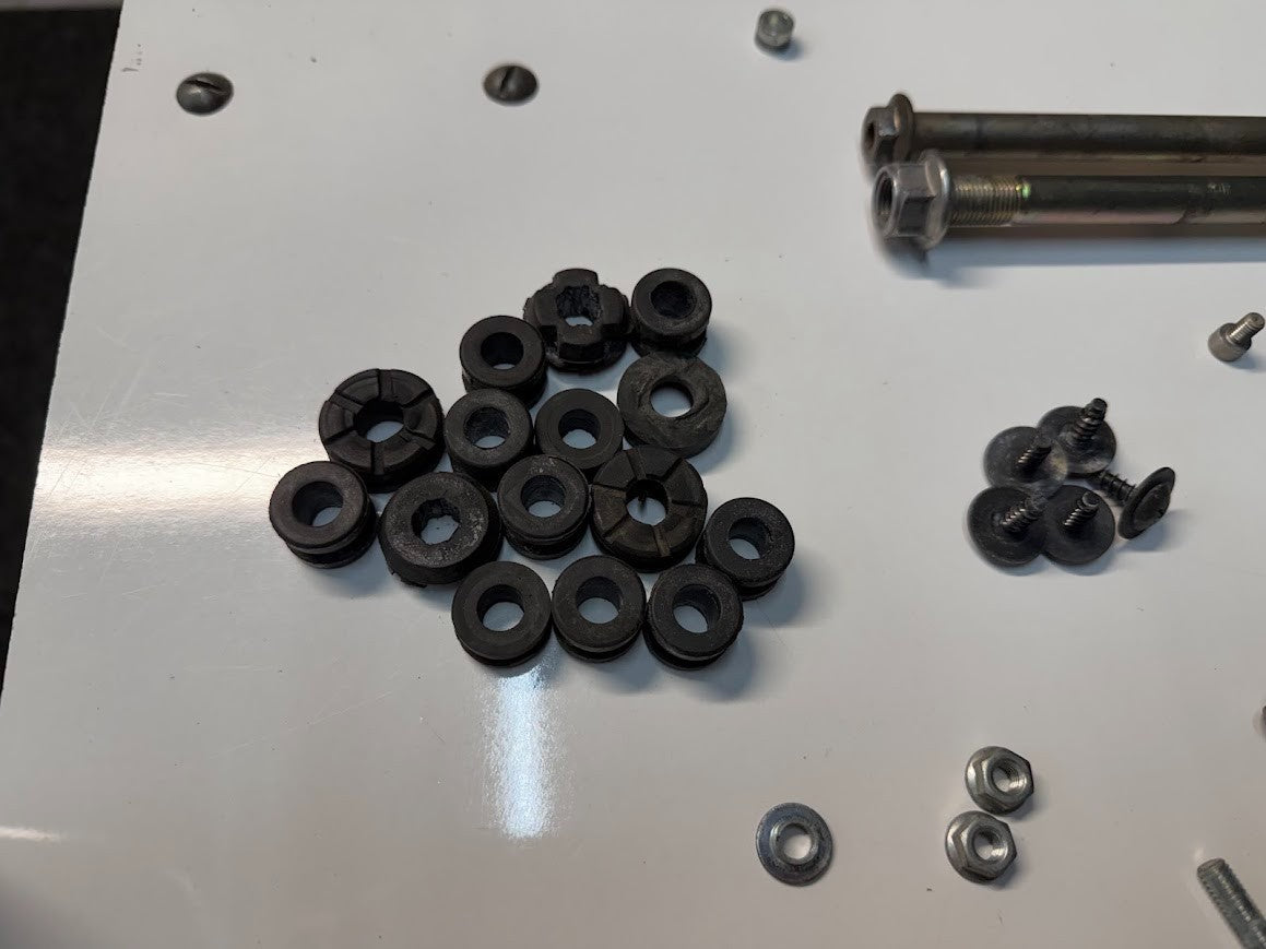Misc Nuts Bolts Hardware Fasteners Suzuki GSXR 1000 2013 OEM