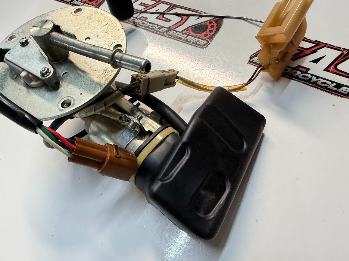 Fuel Pump Suzuki Boulevard C109R VLR 1800 T 2008-2014 OEM 15100-22H01