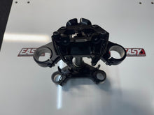 Kawasaki Vulcan S 650 2015-2025 Triple Trees Complete OEM Genuine 44037-0150-18R