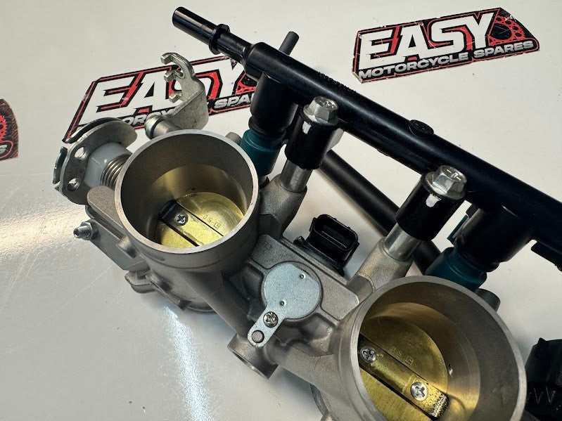 Yamaha YZF R7 2025 Throttle Bodies Complete Injectors TPS OEM 1WS-13750-31