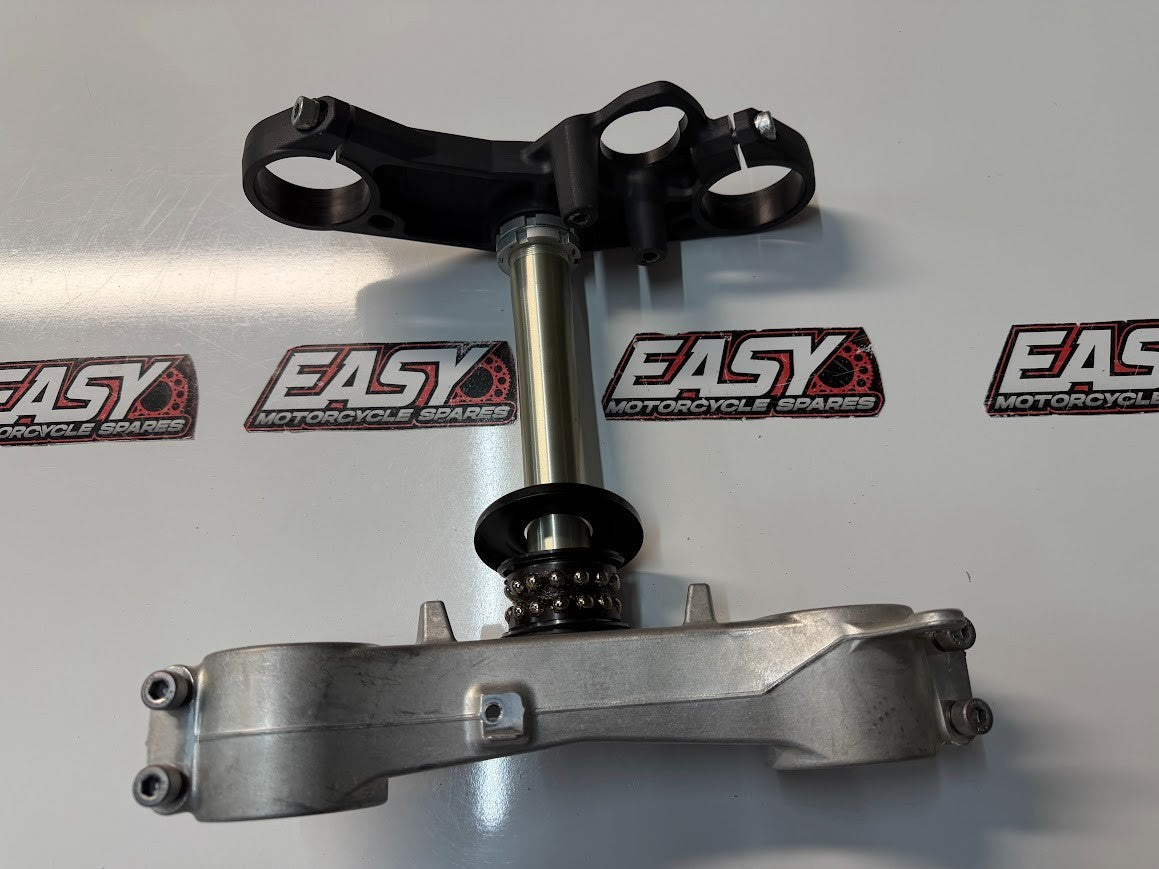 Triple Trees Complete Suzuki GSXR 1000 2007-2008 OEM 51410-21H00