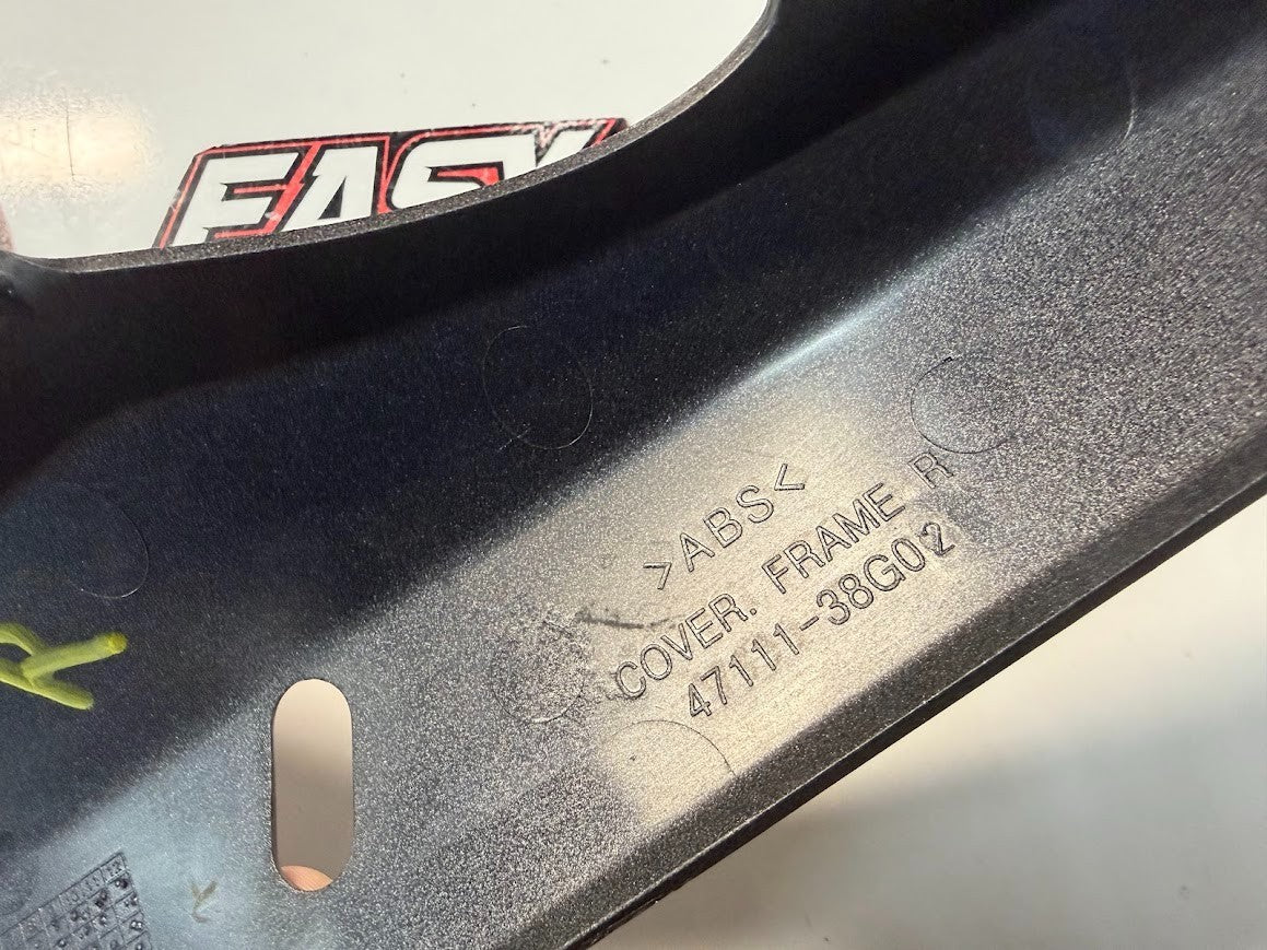 RH Frame Cover Fairing Suzuki GSF 1250 S Bandit 2012 OEM 47111-38G02-Y4P