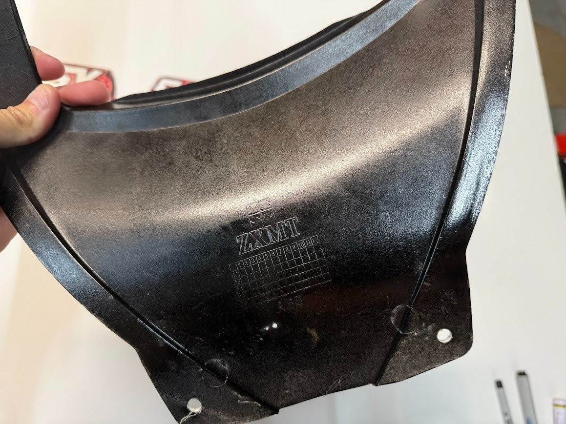Centre Rear Frame Fairing Cover Suzuki GSXR 1000 2005-2006 ZXMT Aftermarket
