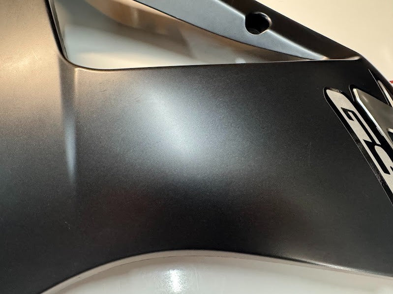 Suzuki GSXR 1000 2007-2008 RH Main Fairing OEM Genuine 94475-21H