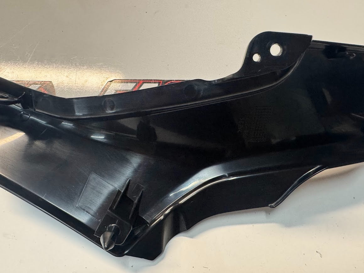 Yamaha YZF R7 2022-2025 Side Cover 1 Fairing Mole OEM Genuine BEB-2171L-00