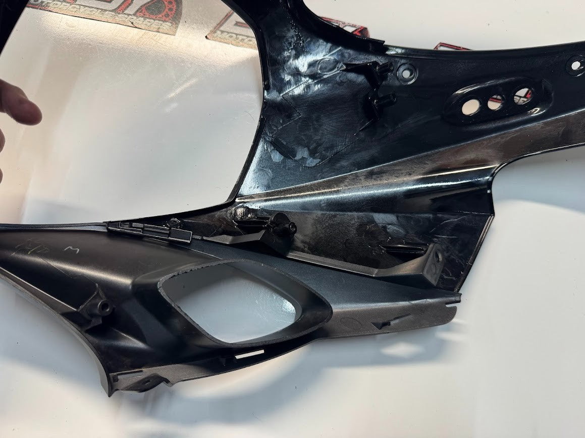 Suzuki GSXR 1000 2007-2008 Front Nose Upper Fairing OEM Genuine 94410-21H10
