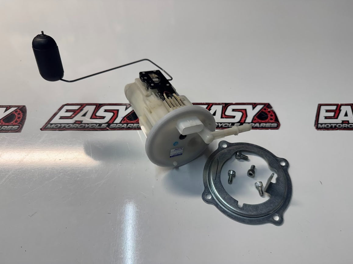 Yamaha YZF R7 2022-2025 Fuel Pump Assembly OEM Genuine 1WS-13907-10
