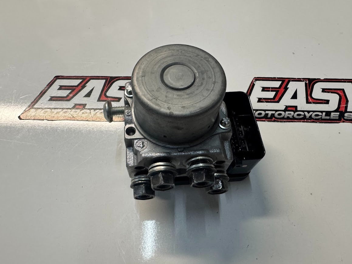 Kawasaki Ninja 500 2024-2025 ABS Pump Module OEM Genuine 16082-0952