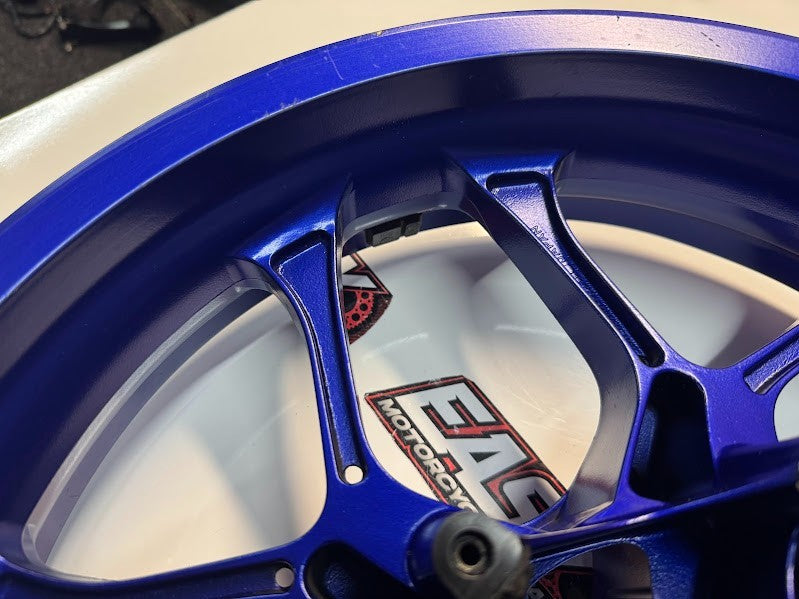 Yamaha YZF R1 2015-2025 Front Wheel OEM 2CR-25168-00-P0 *READ DESCRIPTION*